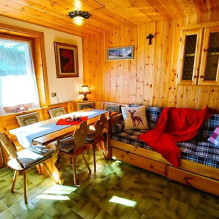 Delightful Alpine In Bormio דירה